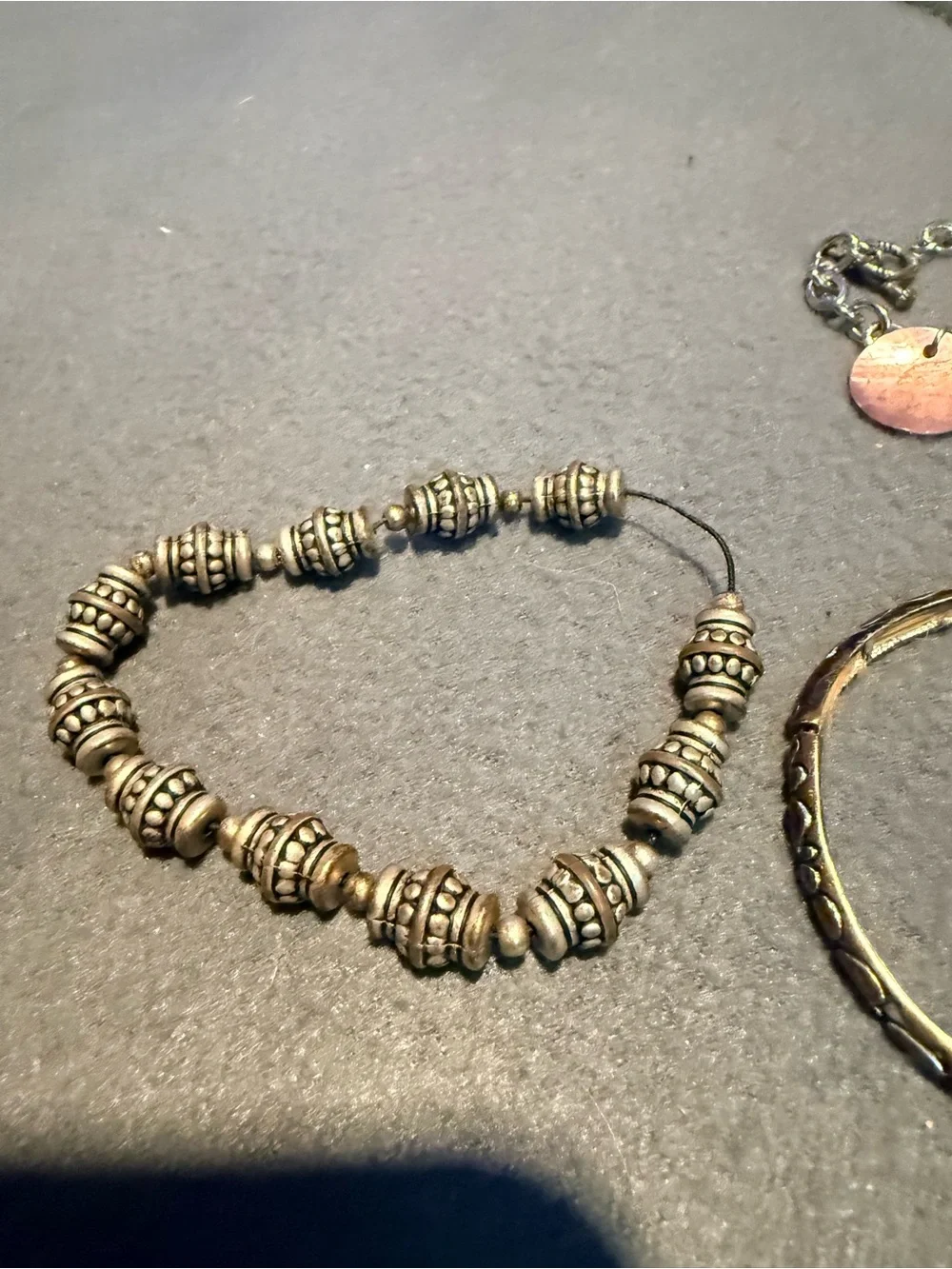 Assorted Women's Bracelet Set - Mixed Colors